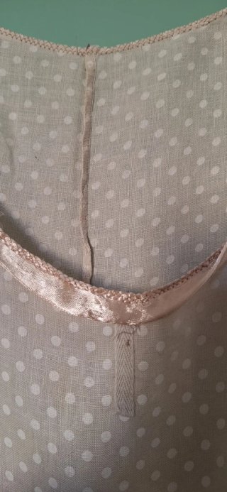 Abito in lino beige pois