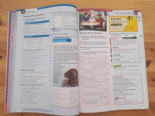 INFLUENCE TODAY 2 Student's book: libro de text...