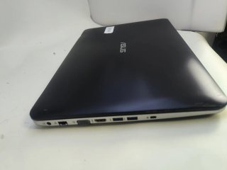 Portátil Asus K555L Plata y Negro