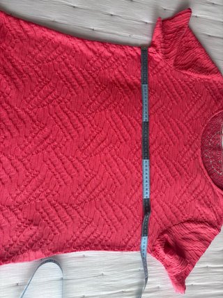 Camiseta manga corta con encaje
