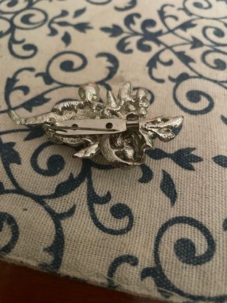 Broche vintage perlas y pedrería