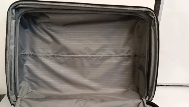 Set Maletas Amazon Basics Rígidas - W15S1049