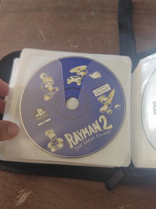 Juegos ps1 8 euros cada uno