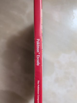 Scatola Pokémon Scudo per Nintendo Switch