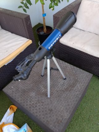 Telescopio Kidywolf con trípode