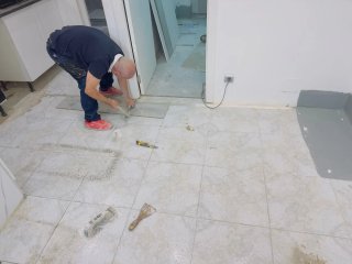 ALBAÑIL, FONTANERO Y PINTOR CON EXPERIENCIA