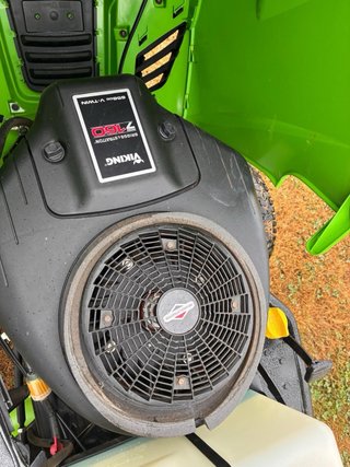Tractor cortacésped Viking verde