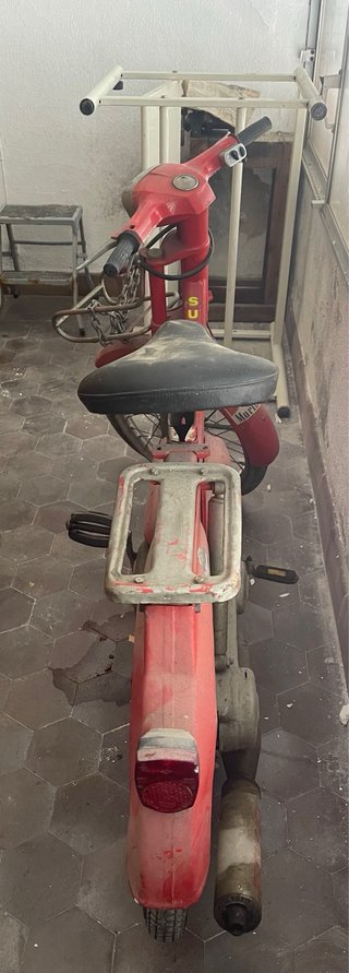 Vespino Rojo - Moto Clásica