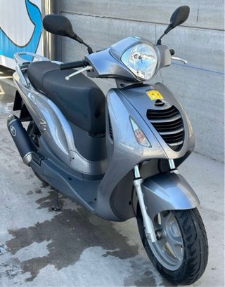 Honda 125cc Plata Scooter PS125