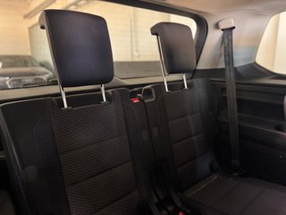 Volkswagen Touran Advance 2.0 TDI DSG - 2021
