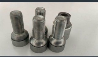 TORNILLOS ANTIRROBO VW GOLF AUDI SEAT VW T5 T6.1
