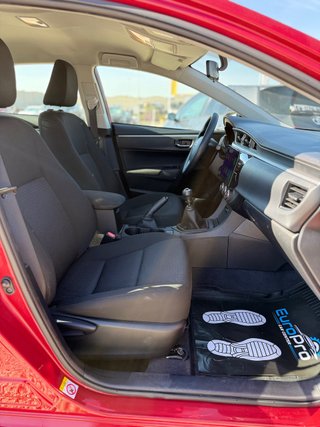 TOYOTA Corolla Sedan 1.33 VVTi Dual Active