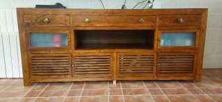 Aparador de salón madera y cristal