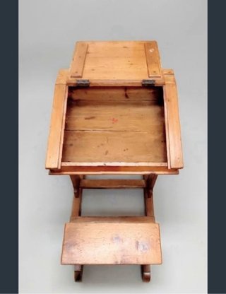 Pupitre madera vintage con banco