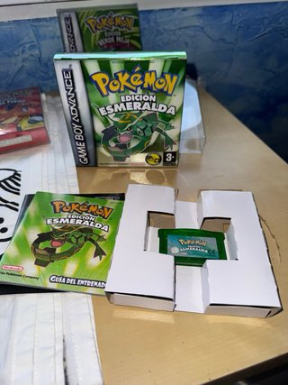 Pokémon Edición Esmeralda Game Boy Advance