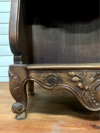 Estantería Antigua de Madera Tallada