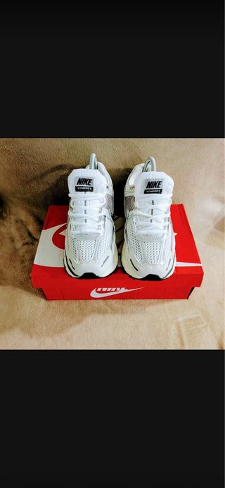 Zapatillas Nike vomero 5