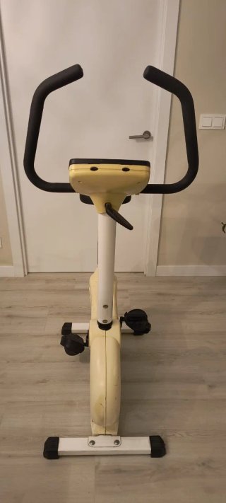 Bici Estática BH Athene Mag