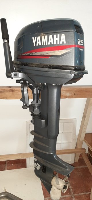 Motor Fueraborda Yamaha 25CV 2T Cola Larga