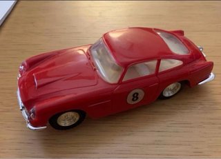 Scalextric Aston Martin DB4 Rojo