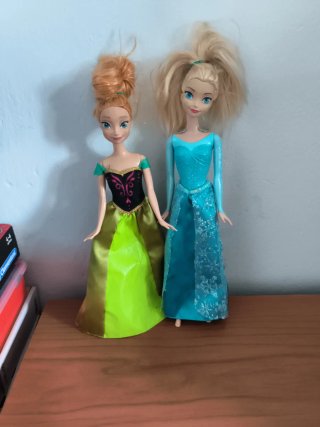 Muñecas Elsa y Anna Frozen