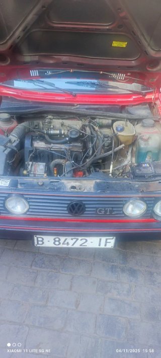 Volkswagen Golf GTI Turismo Rojo