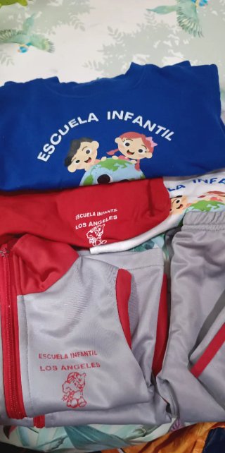 lote Uniforme Guardería  Infantil Los Ángeles