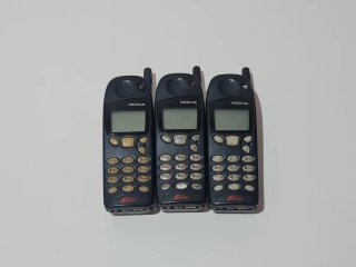 Confezione di 5 Telefoni Vintage Nokia e Alcatel
