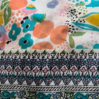 Pañuelo rectangular estampado floral