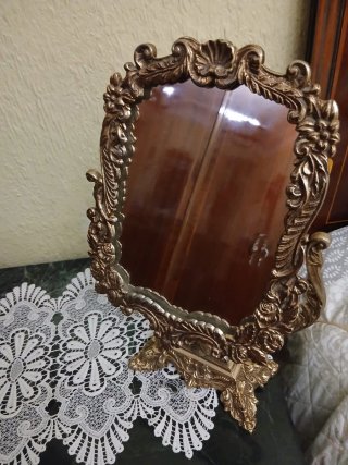 Espejo de tocador antiguo dorado