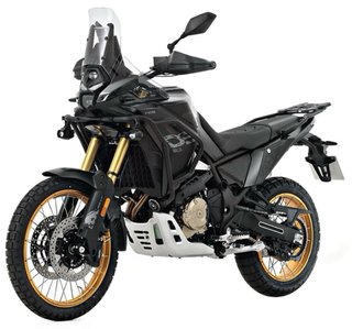 Voge 800 Rally Adventure Moto Negra y Dorada
