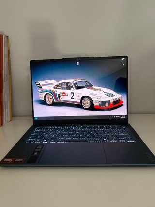 Lenovo Yoga Slim 7 Gen 10 (14" AMD)