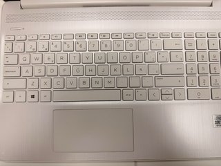 Portátil HP 15s-fq1xxx (Core i7, 8GB RAM, 477GB)