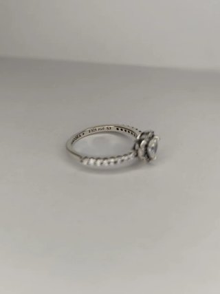 Anillo Pandora Corazón blanco S925