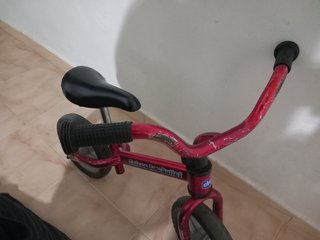 Bicicleta sin pedales Chicco Roja