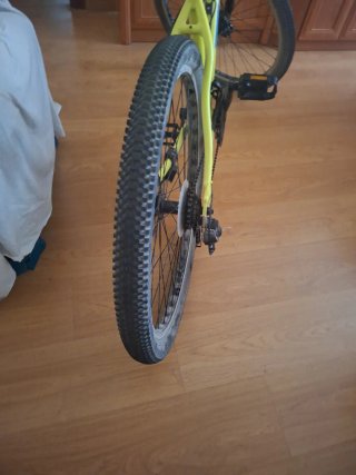 Bicicleta MTB Togano Amarilla
