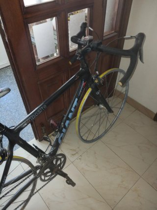 Bicicleta Giant TCR Carbono Shimano 105