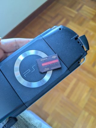 PSP 1004 + accessori + giochi