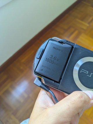 PSP 1004 + accessori + giochi