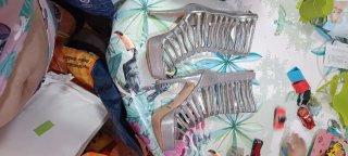 Zapatos de tacón plateados