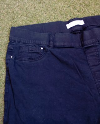 Pantalón vaquero negro