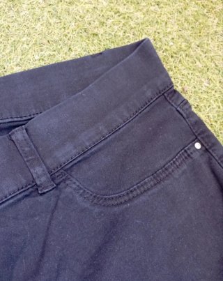 Pantalón vaquero negro