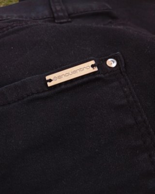 Pantalón vaquero negro