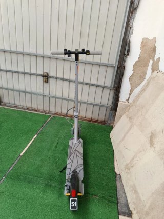 Patinete eléctrico Mascooter gris