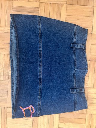 Minifalda vaquera con bordado