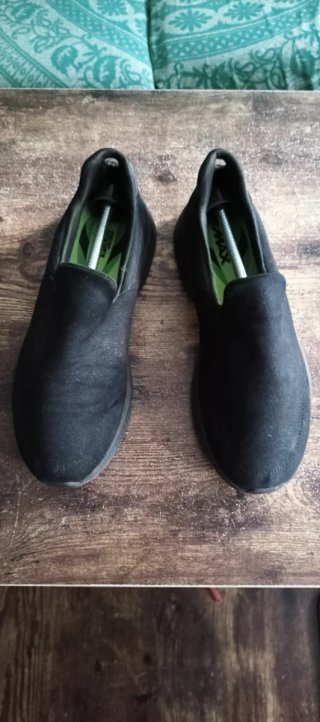 Skechers Goga Max Negro