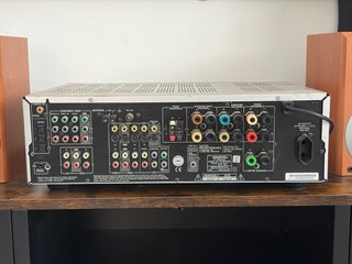Amplificador Onkyo + 2 altavoces Yamaha + 3 JBL