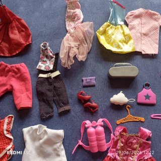 Set di abbigliamento per Barbie e altre bambole