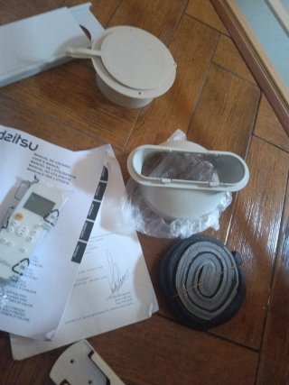 Aire Acondicionado Portátil Daitsu Blanco