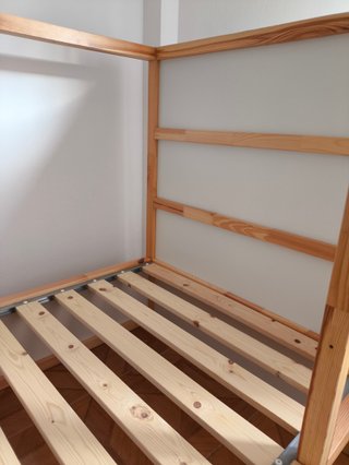 Cama individual de madera NUEVA